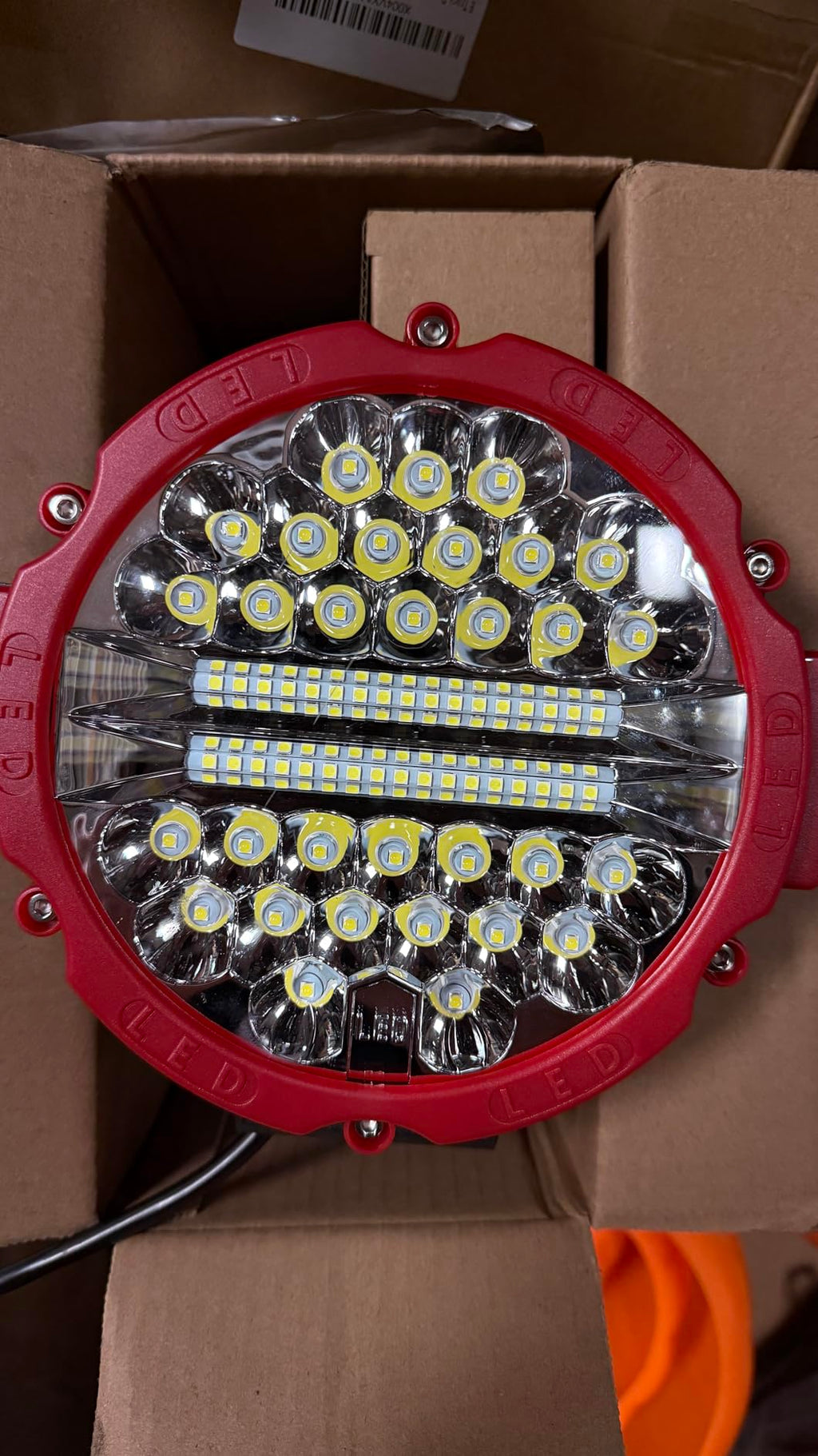 Round LED light pod side detail image