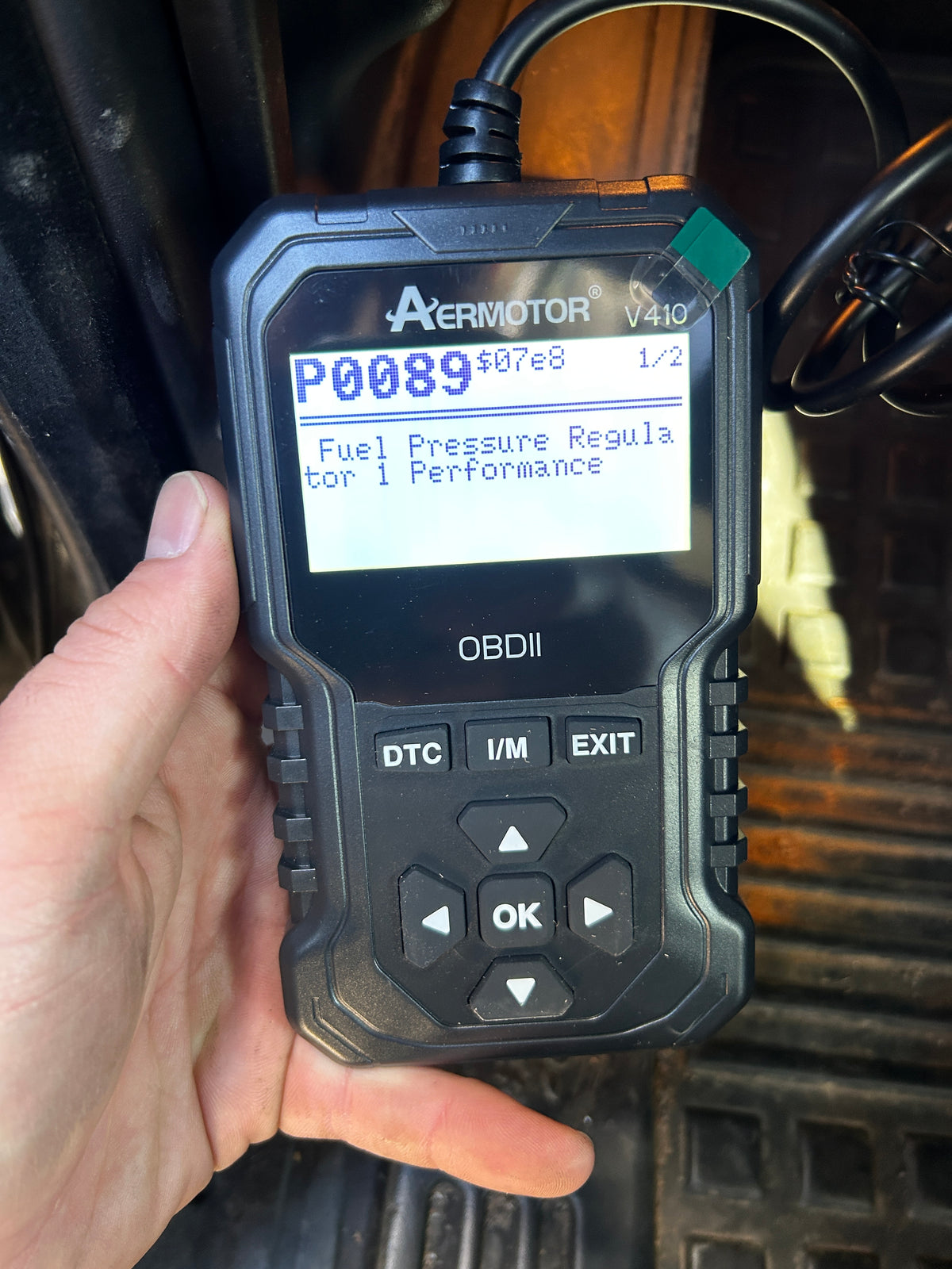 V410 OBD2 Scanner with Live Data and Freeze Frame product image 3